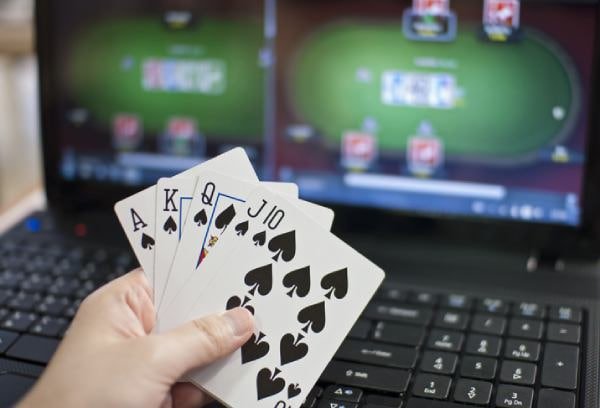 7777kyats VIP Program Cashback နှင့် Bonus ခံစားနိုင်သော မြင်ကွင်း